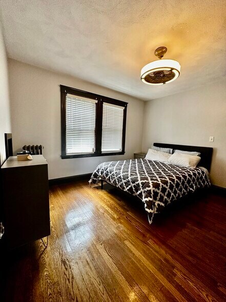 Building Photo - 8 Blakeville St