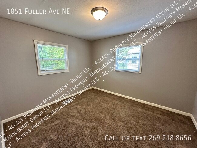 Building Photo - 1851 Fuller Ave NE