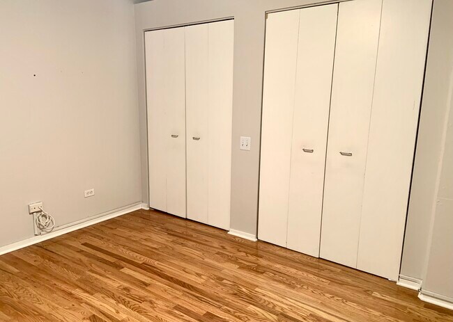 Building Photo - 500 S Clinton St