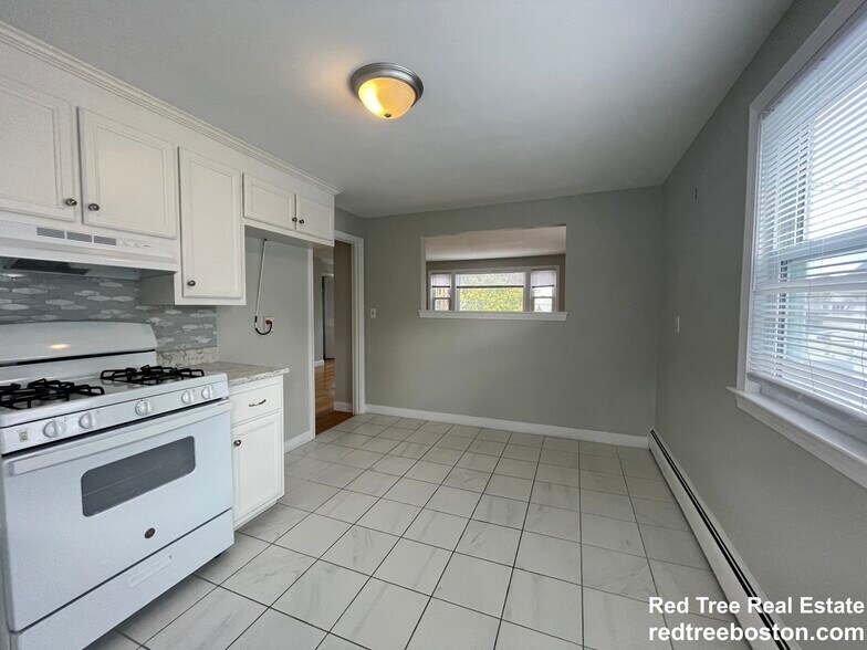 Building Photo - 59 Desoto Rd