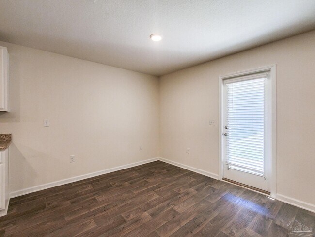 Building Photo - 5810 Paddock Way
