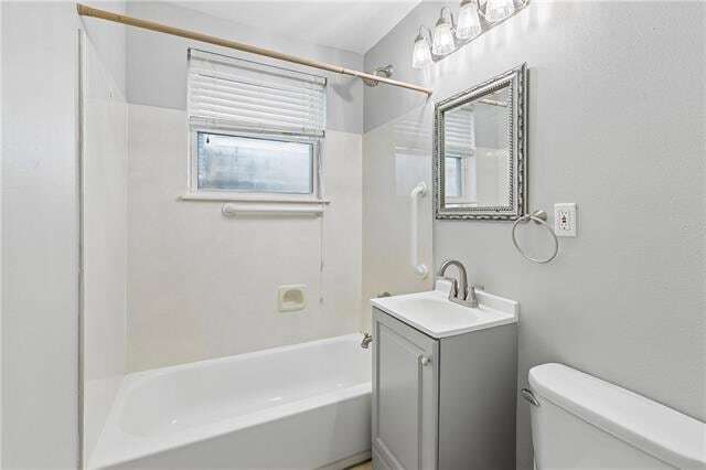 Building Photo - 132 14th St