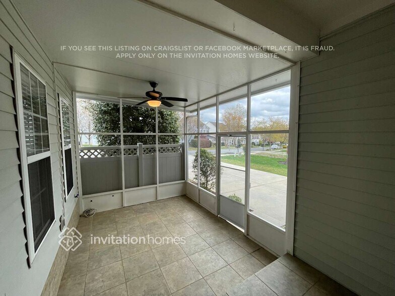 Building Photo - 578 Lansfaire Ave NW