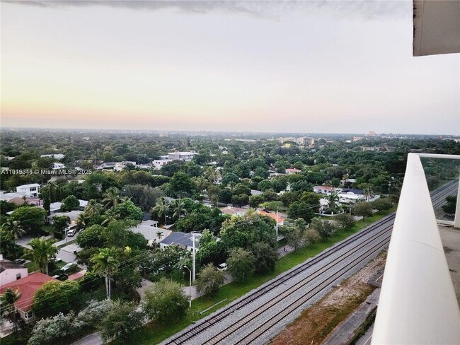 Building Photo - 4250 Biscayne Blvd