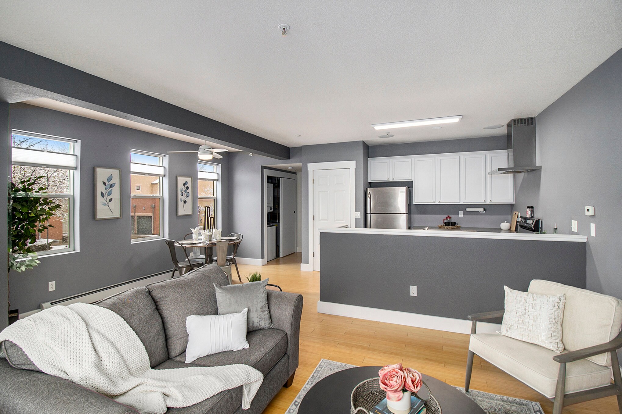 Building Photo - 2610 Iris Ave