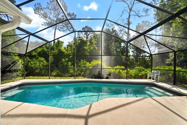 Building Photo - 1033 Lake Davenport Blvd