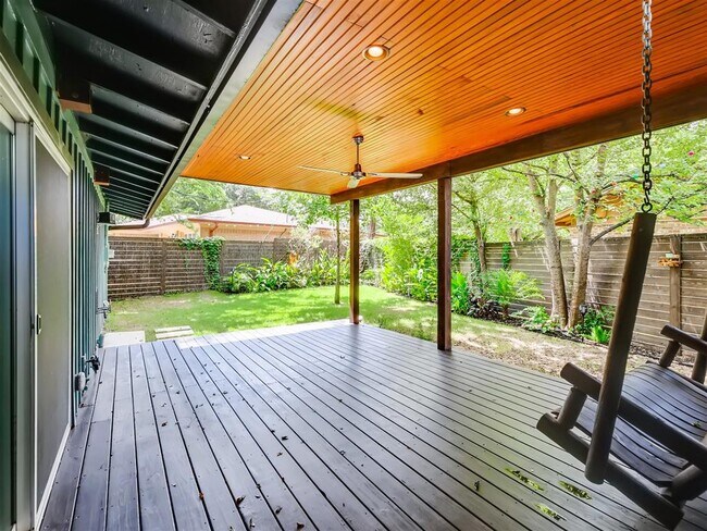 Building Photo - 2500 Candlewood Ct
