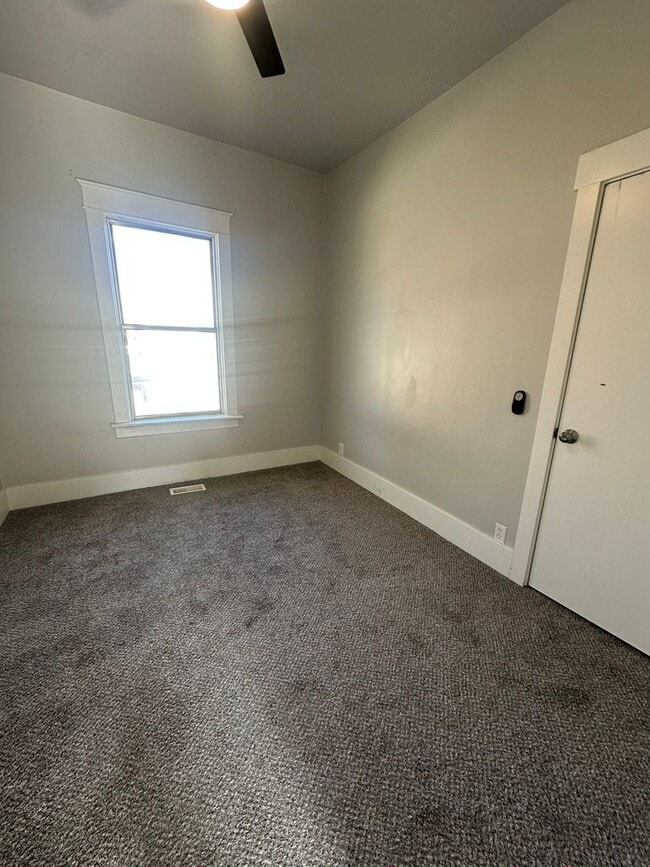 Building Photo - $1,000 Amazon Gift Card! Single-Story 3 Bed Home with Fenced Yard in Ogden