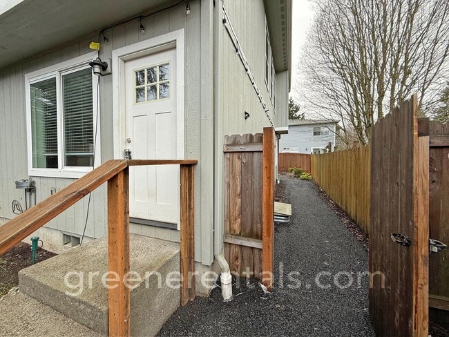 Building Photo - 1944 Olympia Ave NE