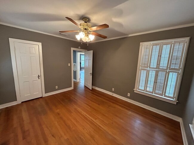 Building Photo - Highly sought after Monticello Unit Coming in April!