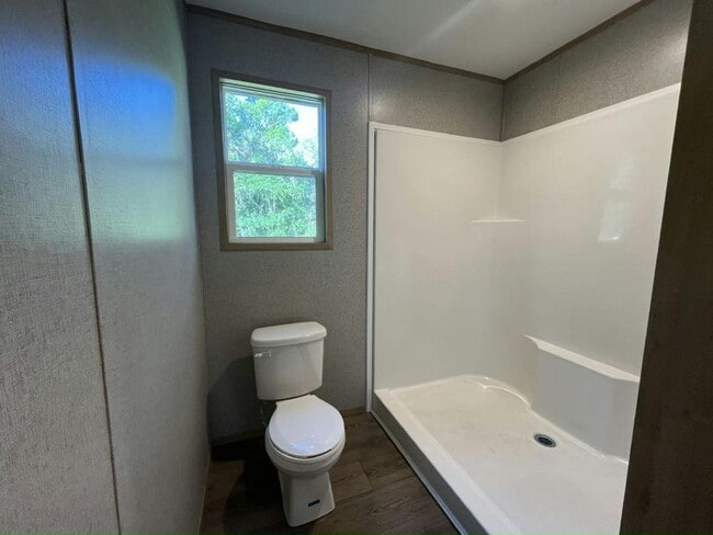 Building Photo - 11 Coach House Ct