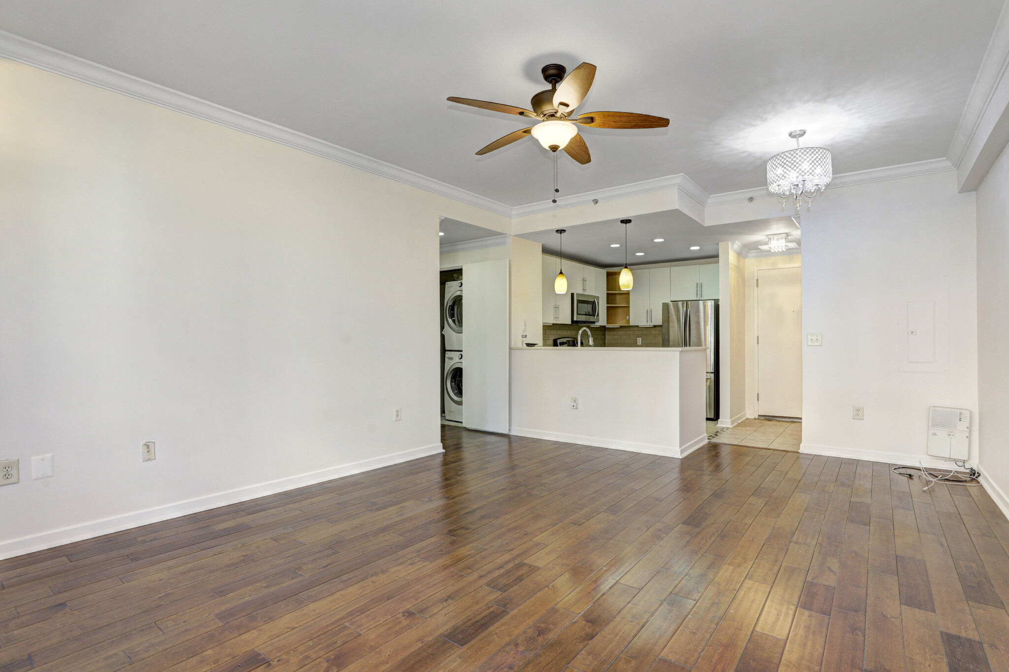 Counter top dining area - 149 Essex St