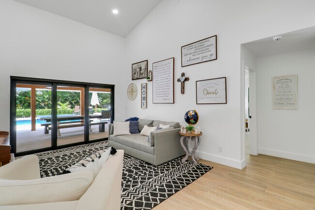Building Photo - 15316 75th Way N