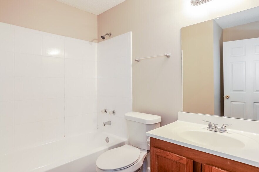 Building Photo - 3239 Puffin Way
