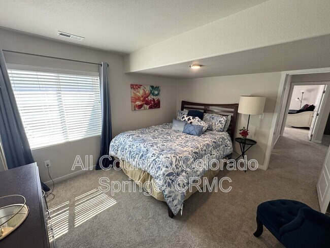 Building Photo - 5755 Marlee Dr