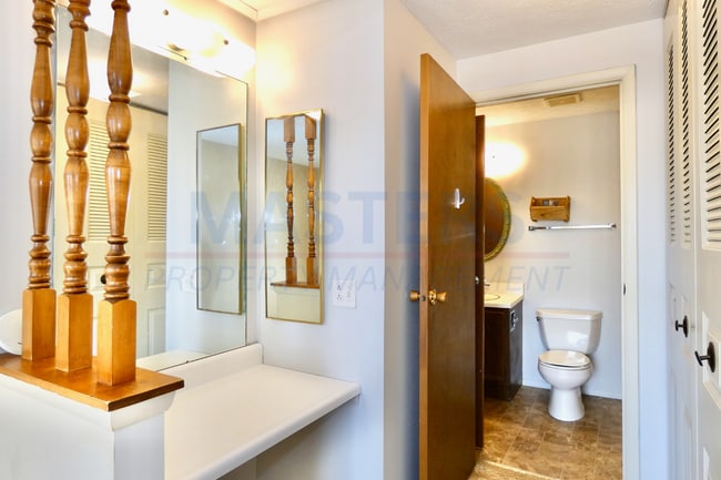 Building Photo - Spacious 2 Bed, 2 Bath Condo in West Toledo