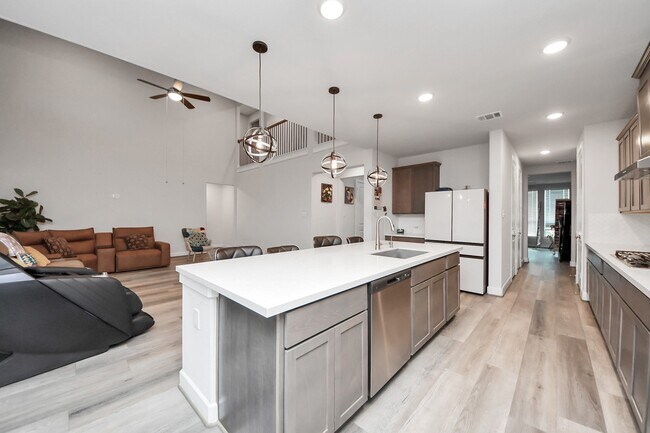 Building Photo - 603 Beachman Shore Ln