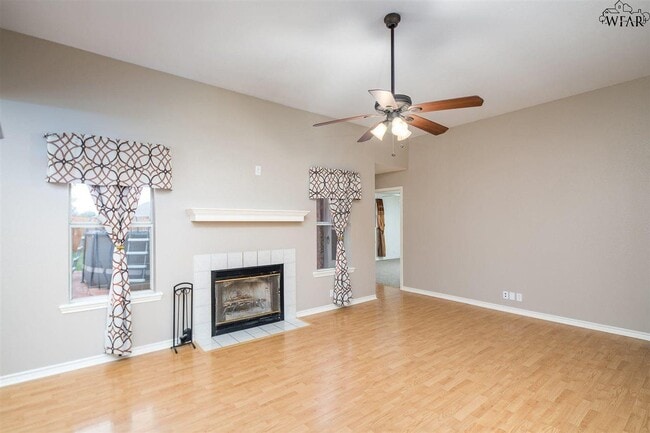 Building Photo - 127 Garrett St