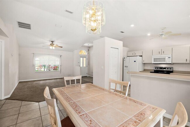 Building Photo - 67 Flemingwood Ln