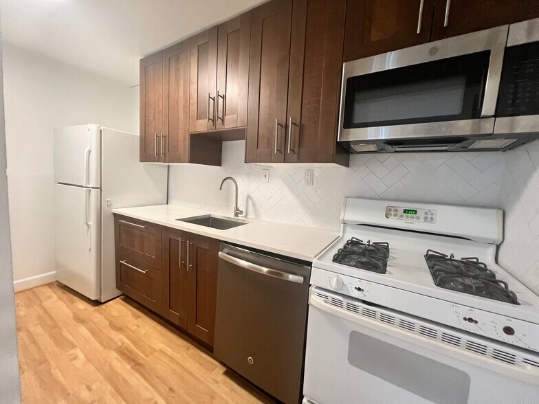 Building Photo - 5113 Crossfield Ct