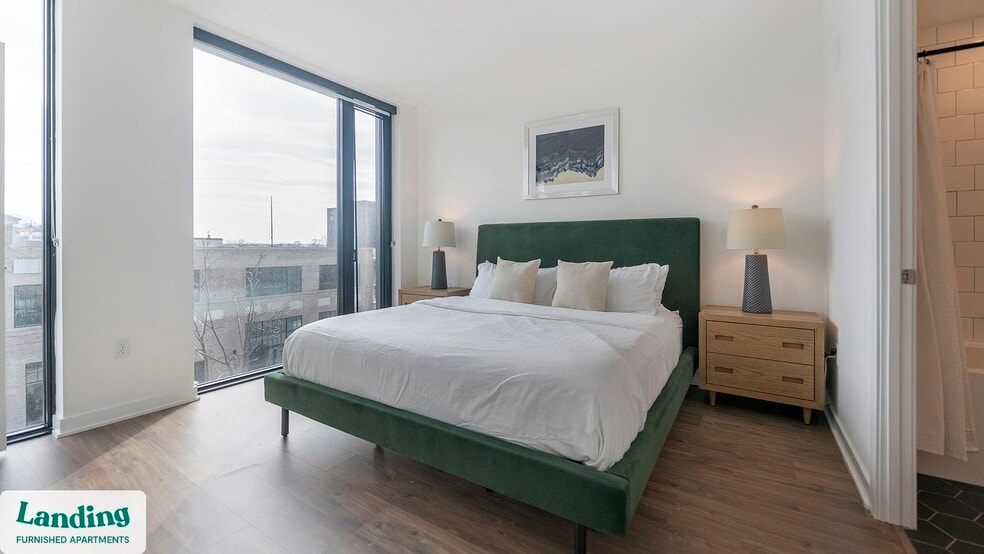 Building Photo - 1320 4th St NE