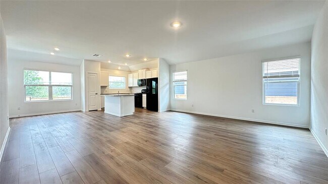 Building Photo - 170 Tofalla