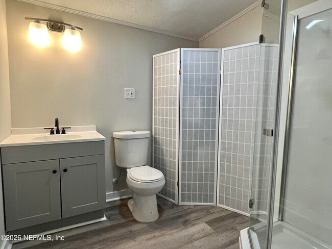 Building Photo - 821 Cove St