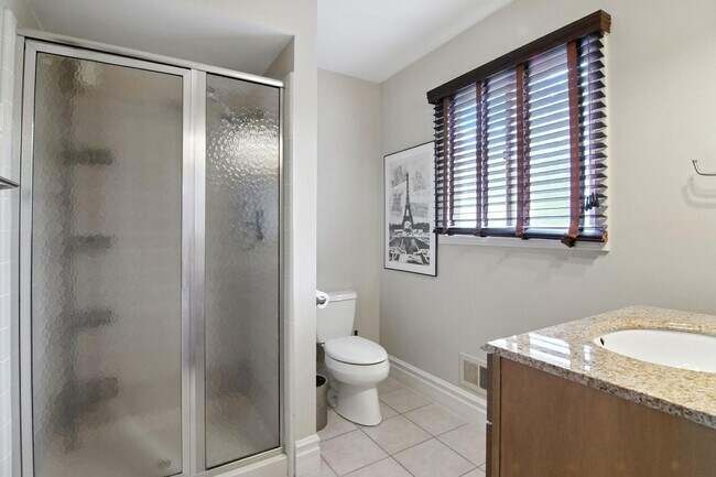 Building Photo - 5130 Provincial Dr