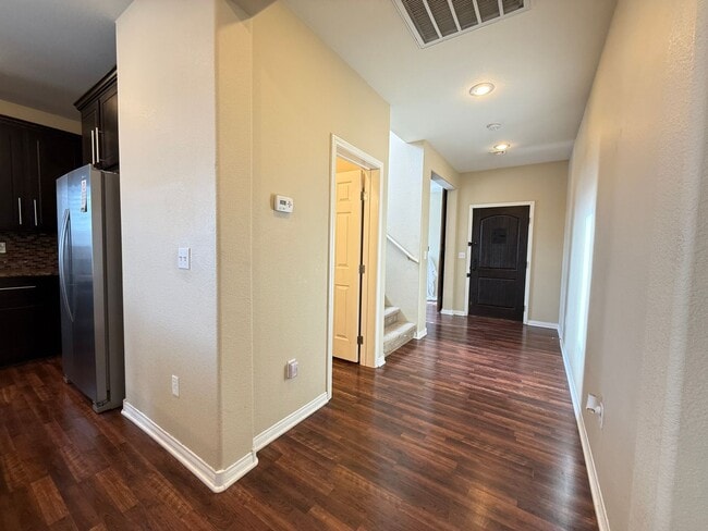 Building Photo - 9172 Domina Royal St