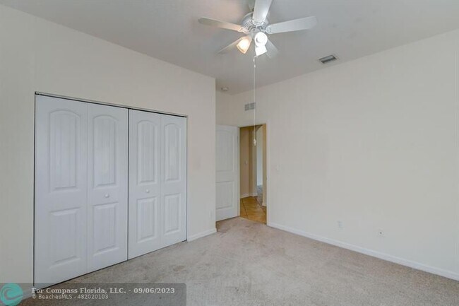 Building Photo - 4198 NW Burr Oak Ct