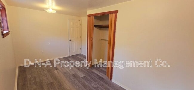 Building Photo - 337 Copper Rd