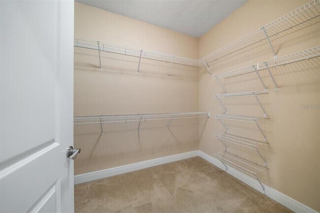 Building Photo - 1030 Bellasol Way