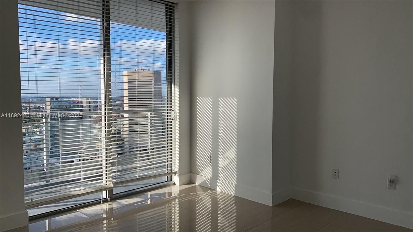 Building Photo - 90 SW 3rd St