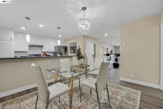 Building Photo - 39139 Argonaut Way
