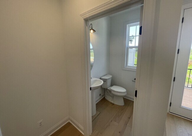 First Floor Bathroom - 4008 Varick St