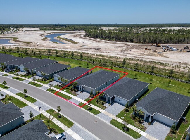 Building Photo - 6632 Cloverdale Ave
