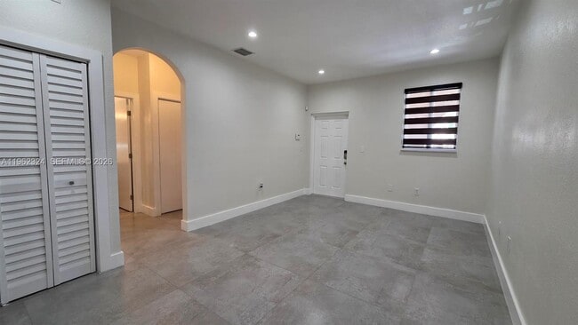 Building Photo - 17820 NW 73rd Ave