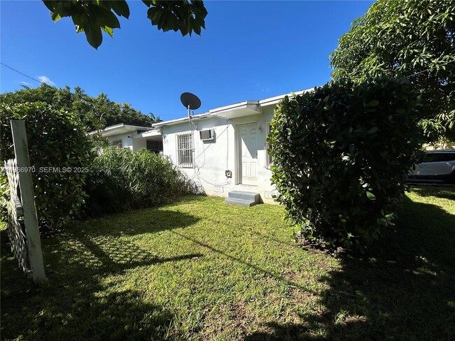 Building Photo - 601 NW 90th St