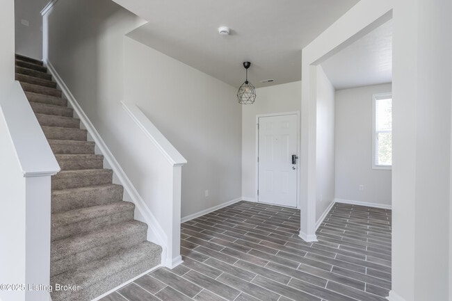Building Photo - 6787 Brittany Oak Dr