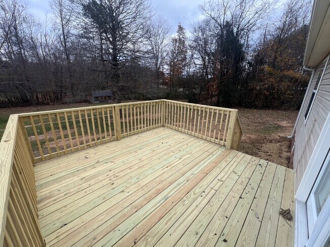 Building Photo - 3409 Dailey Rd