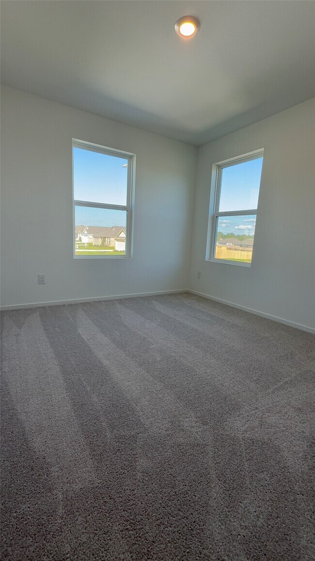 Building Photo - 331 Parkin Ct