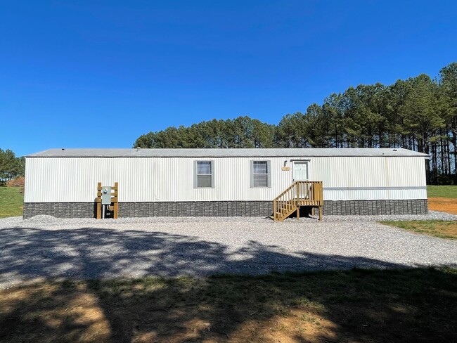 Primary Photo - 3 BED 2 BATH MOBILE HOME LOCATED IN DENTON...