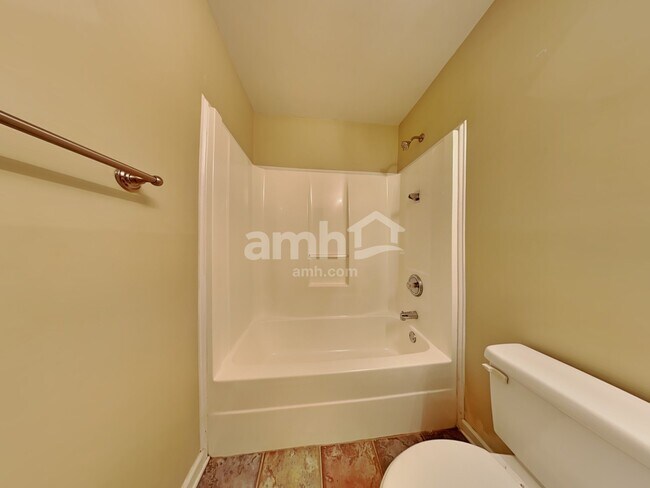 Building Photo - 1905 Ascot Terrace NW