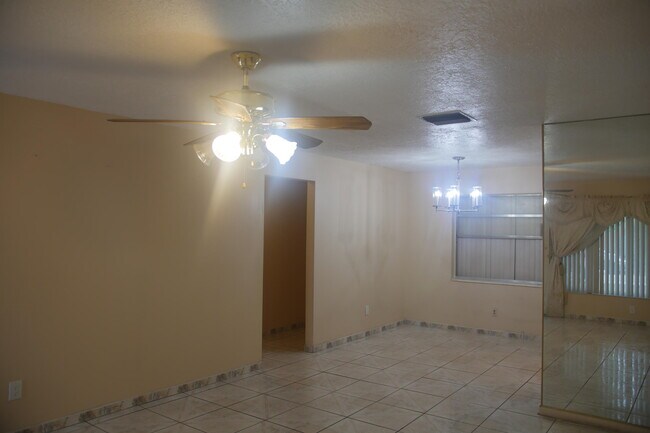 Building Photo - 871 SW 63rd Terrace
