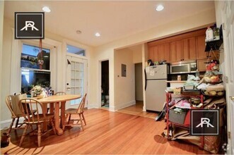 Building Photo - 3 bedroom in Brookline MA 02446