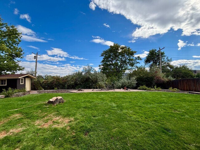 Building Photo - 2ND MONTH FREE FOR LEASE STARTING BY OCTOB...