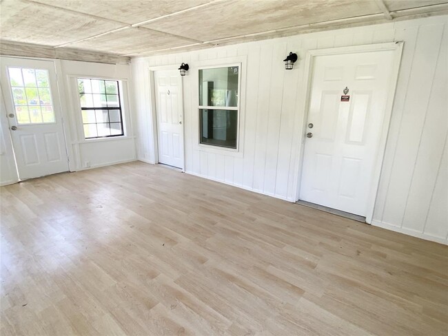 Building Photo - 2740 Citation Dr