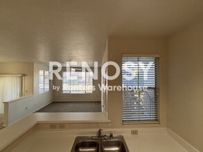 Building Photo - Beautiful Condo The Cliff At North Mountain!