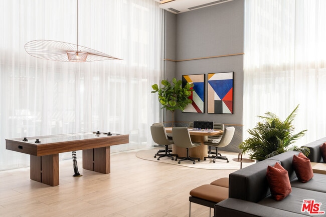 Building Photo - 230 W Olympic Blvd