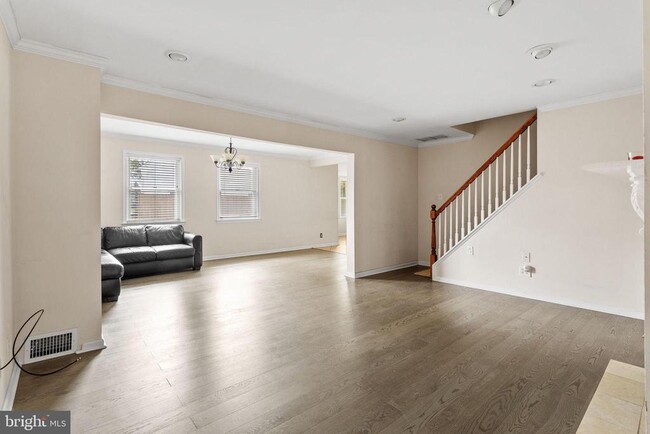 Building Photo - 9323 Cloverly Rd